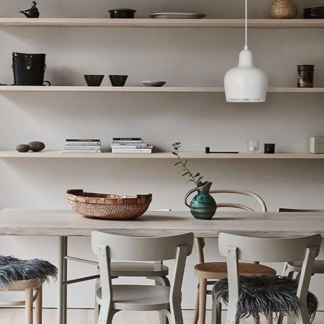 Gouden Klokvormige Hanglamp – Elegantie en Functionele Verlichting - Afbeelding 4